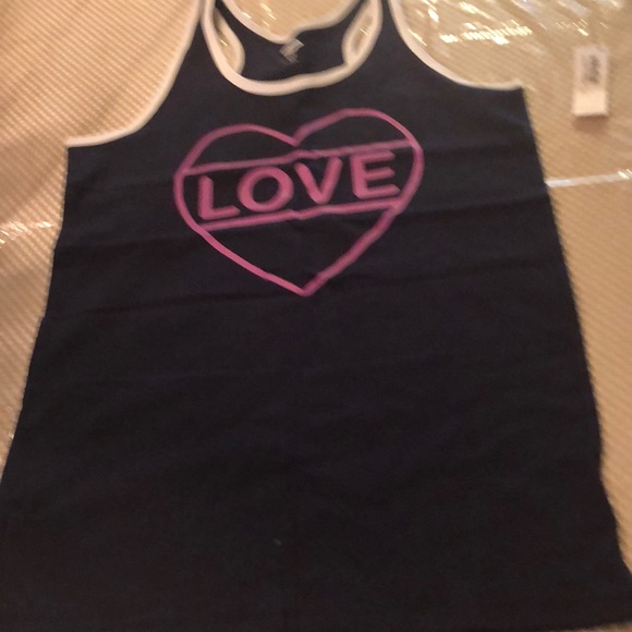 NWT OLD NAVY Adorable tank top that says lovE COLOR BLACK XL 14 plus - Picture 1 of 8